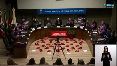 Câmara de Vereadores adota Libras nas transmissões das sessões