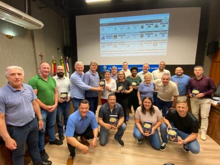 Rotary Club Lajeado Engenho apresenta a 30ª edição do projeto “Os Jovens Poetas de Lajeado” 