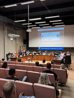 Câmara aprova relatório final da CPI das Obras por 7 votos a 6