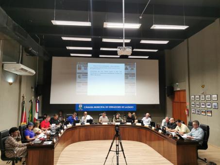 Câmara aprova aumento da vida útil de veículos do transporte escolar em Lajeado