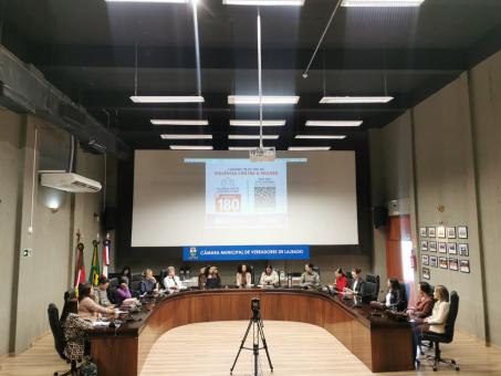 Rede de Enfrentamento à Violência contra a Mulher realiza reunião na Câmara de Lajeado